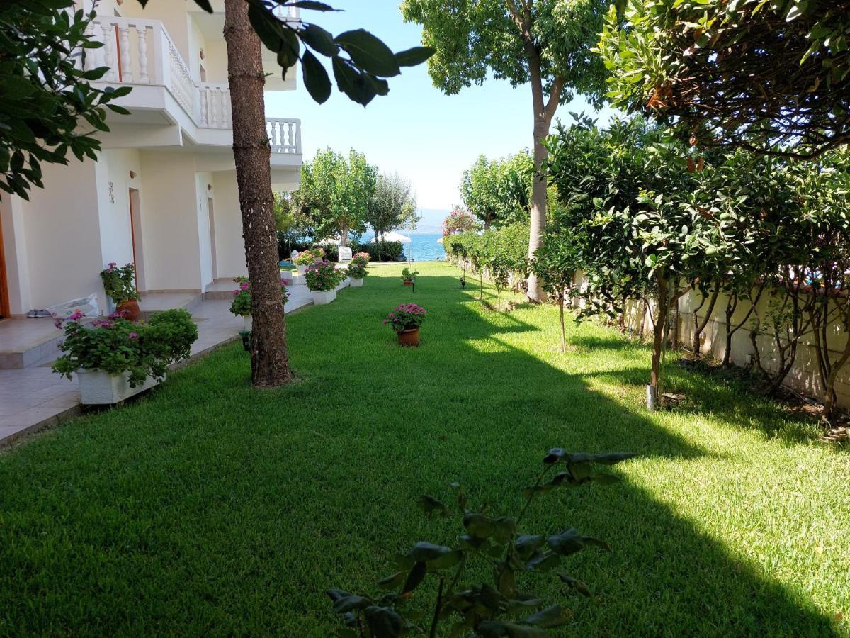 Posidonia Pension Amarynthos Exterior foto