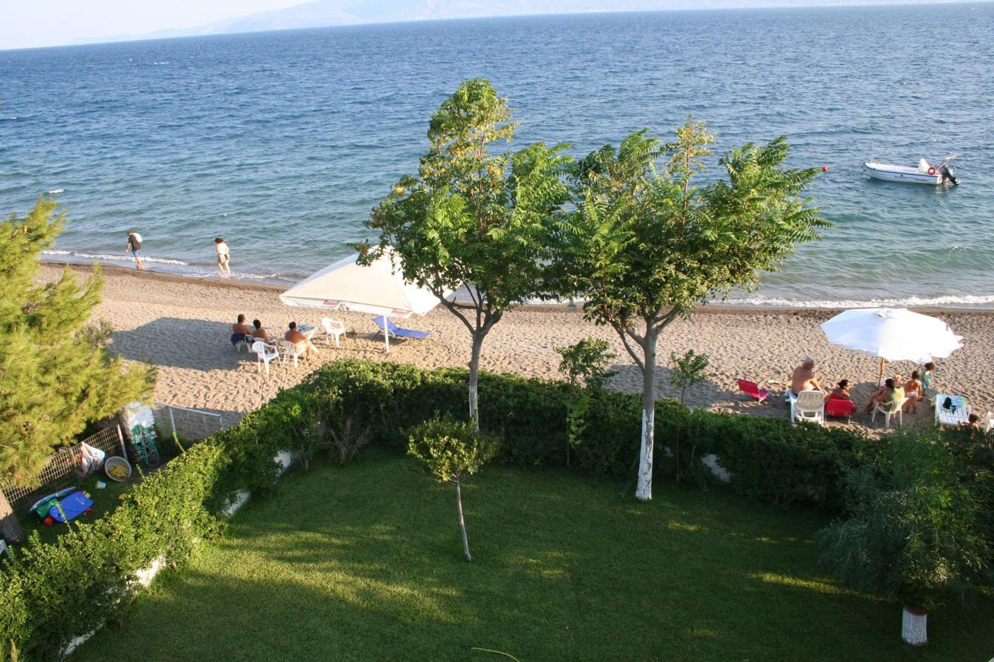 Posidonia Pension Amarynthos Exterior foto